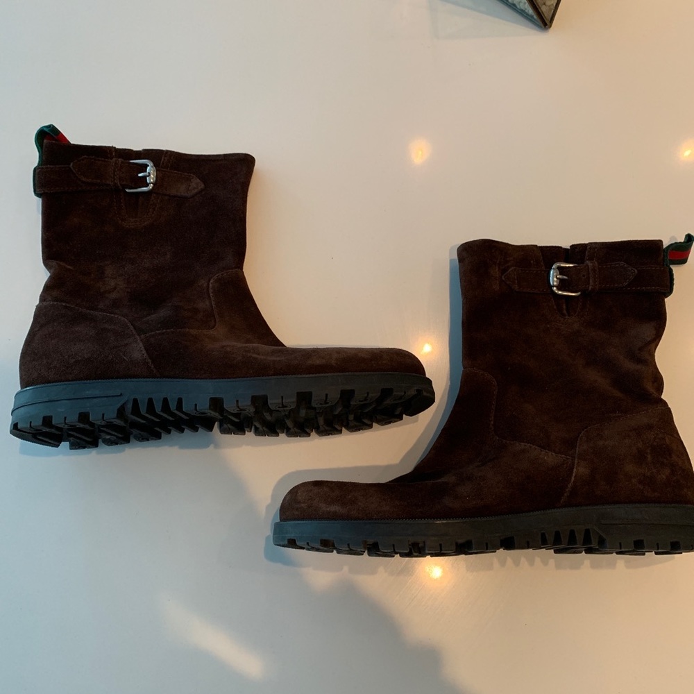 Gucci brown suede boots size 39.5
